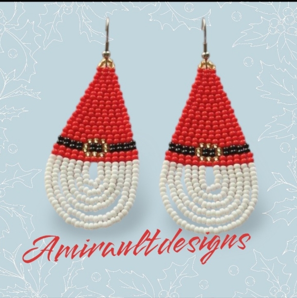 Beaded Santa hat earrings - Picture 1 of 2
